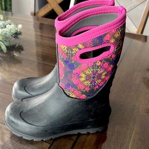 Bogs Neo classic waterproof Boots size 3 youth